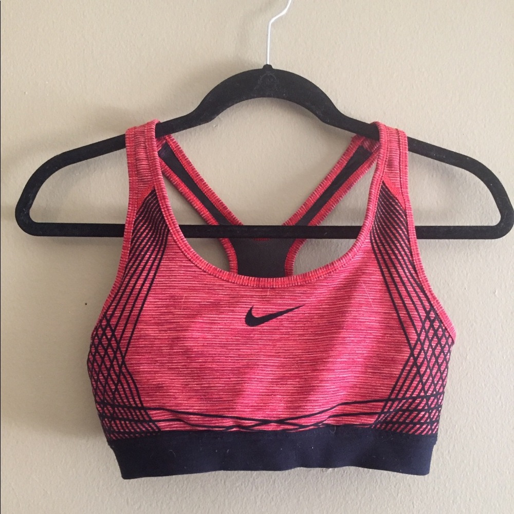NIKE sports bra